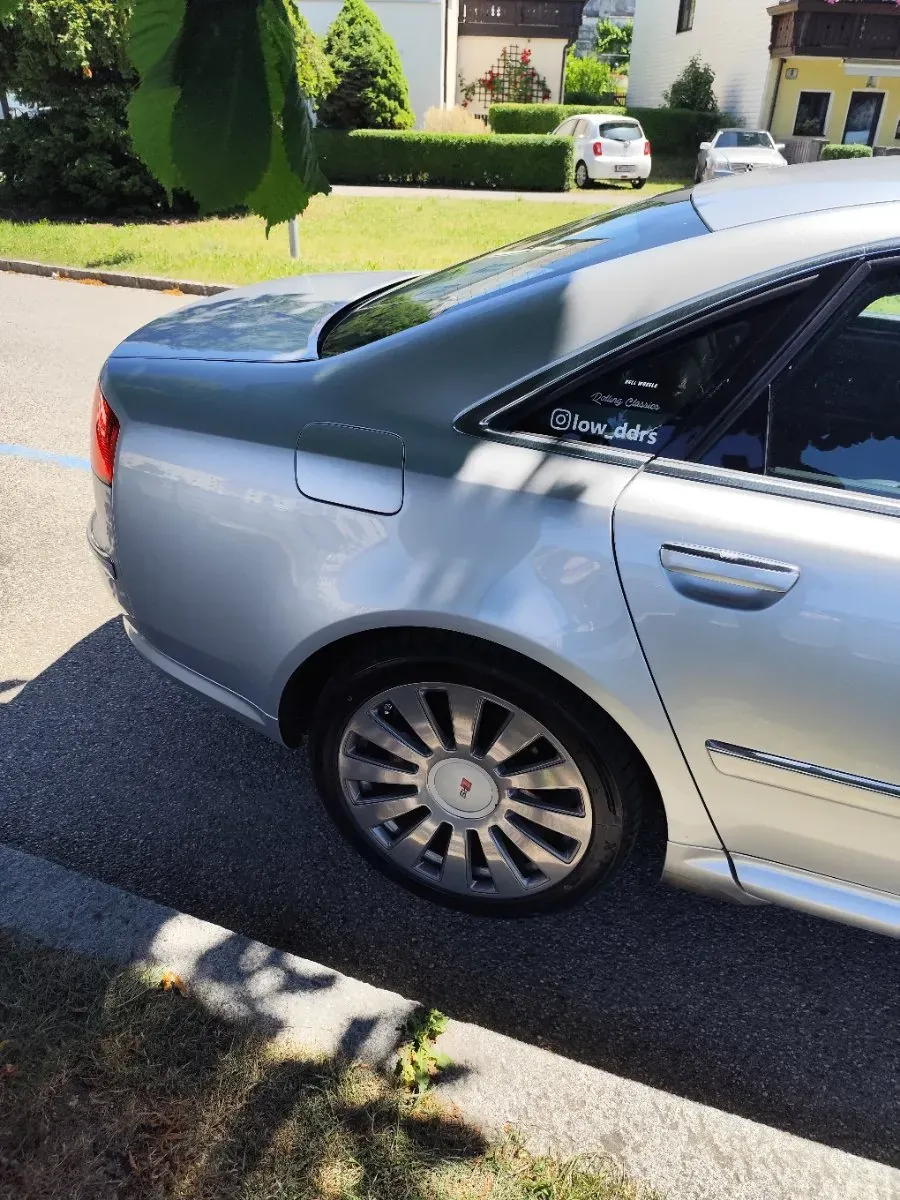 Audi A8 2004 photo 3