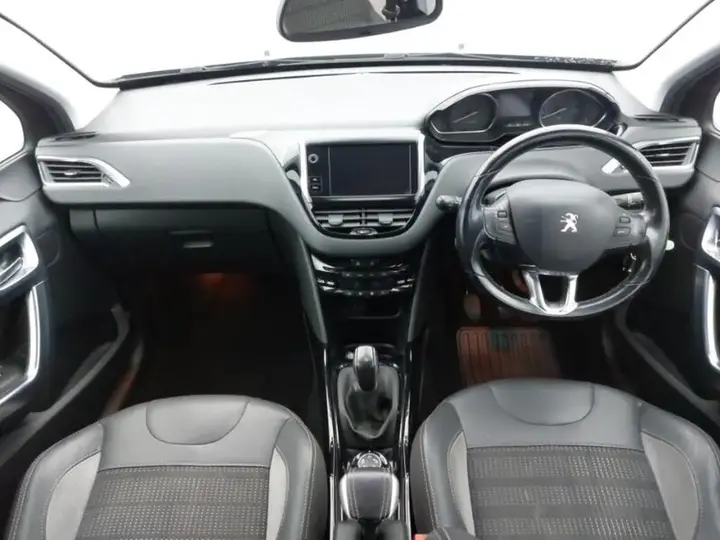 Peugeot 2008 2018 photo 3