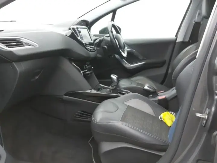 Peugeot 2008 2018 photo 5