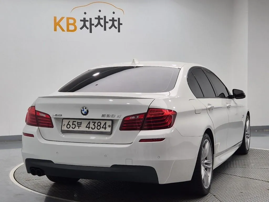 BMW 5 Series 2017 photo 3
