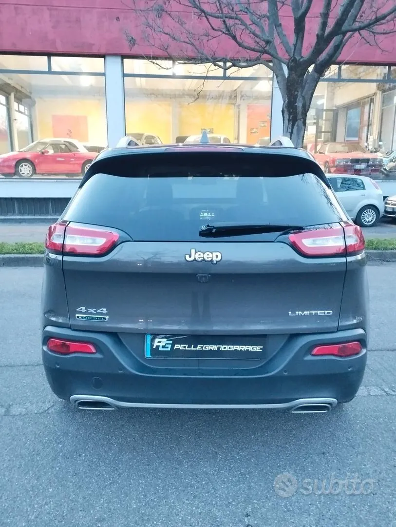 Jeep Cherokee 2015 photo 2
