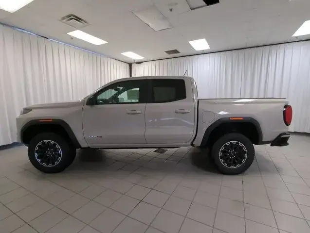 GMC Canyon 2026 photo 5