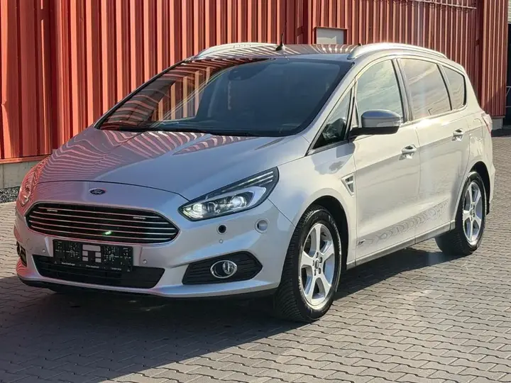 Ford S-Max