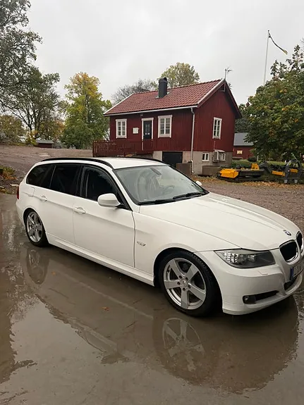 BMW 320D 2012 photo 2