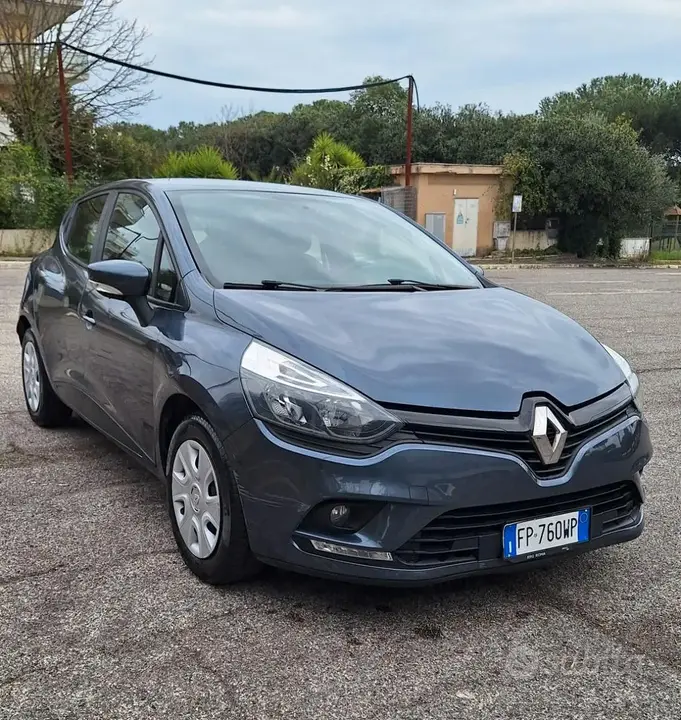 Renault Clio 2018 photo 2