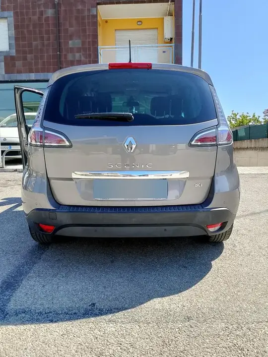 Renault Scenic 2014 photo 4