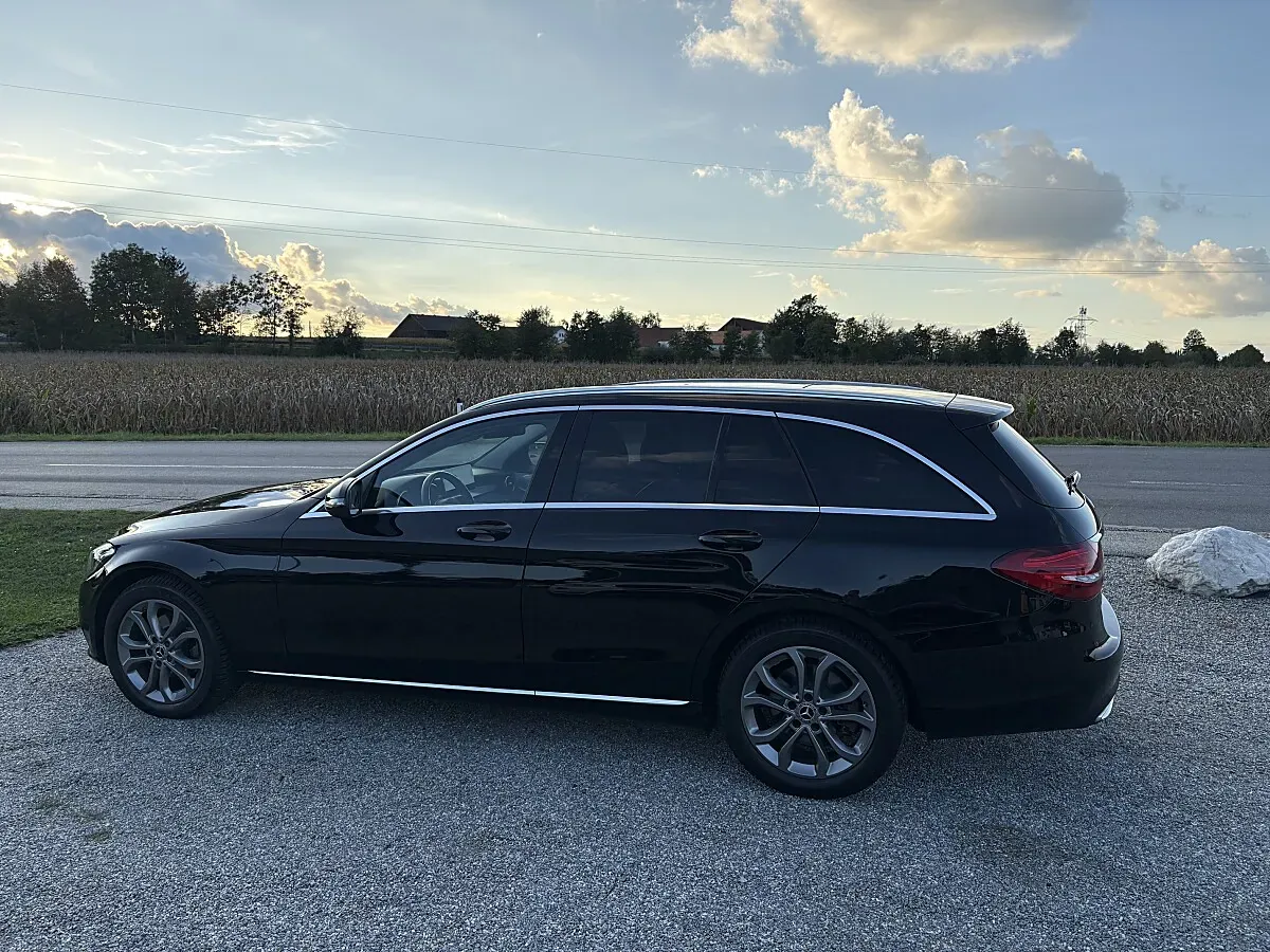 Mercedes-Benz C-Class 2017 photo 3