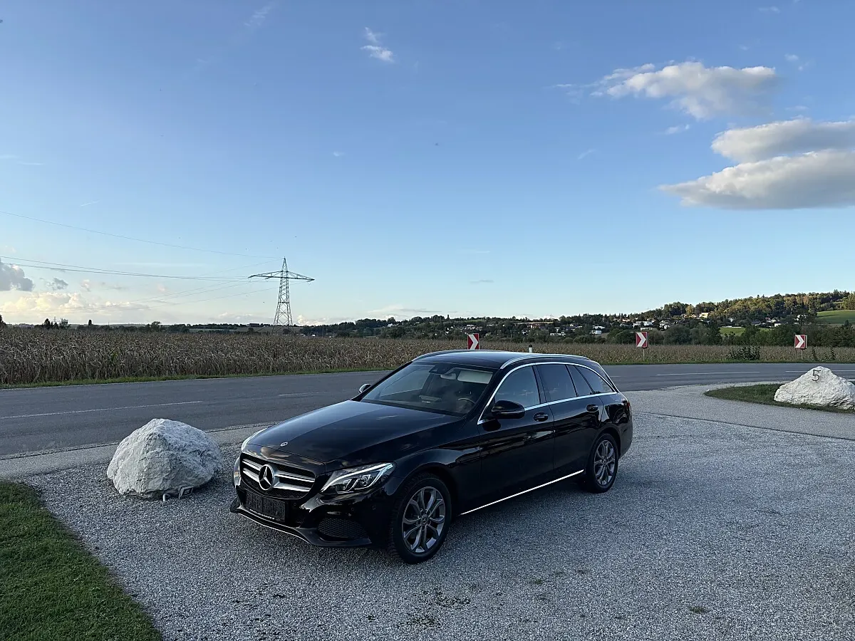 Mercedes-Benz C-Class 2017 photo 2
