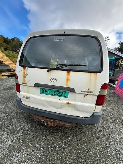 Toyota Hiace 2002 photo 3