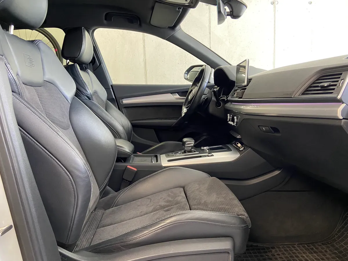 Audi Q5 2018 photo 2