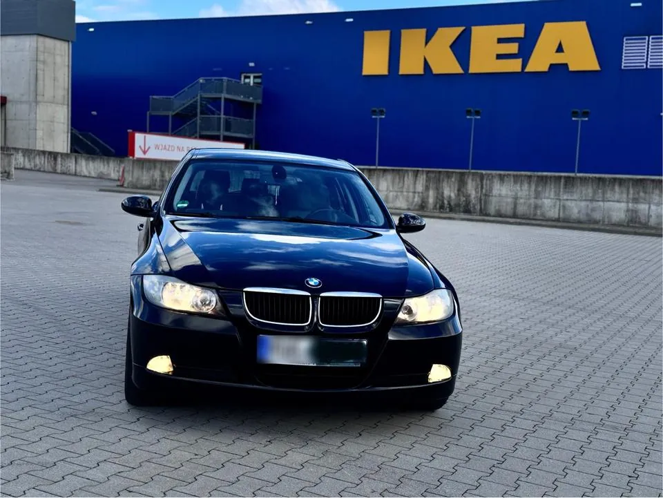 BMW 318I