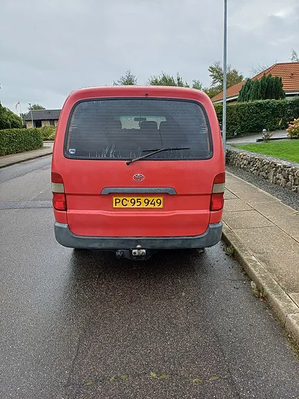 Toyota Hiace 1998 photo 3