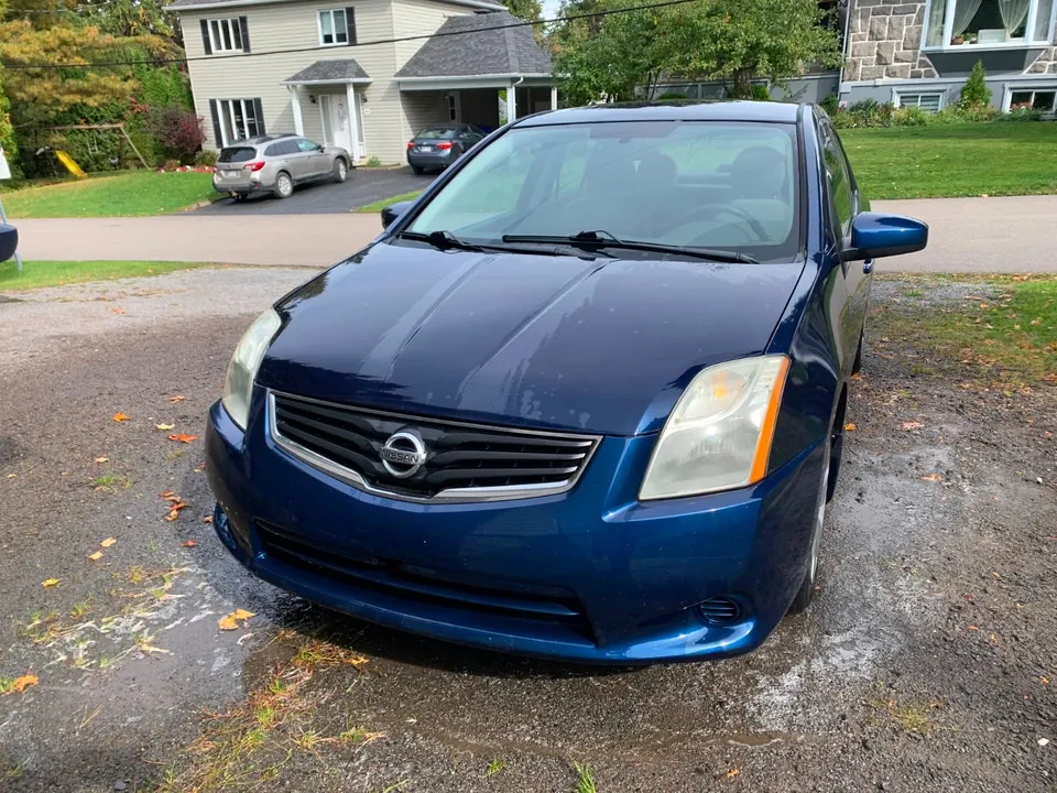 Nissan Sentra 2010 photo 2