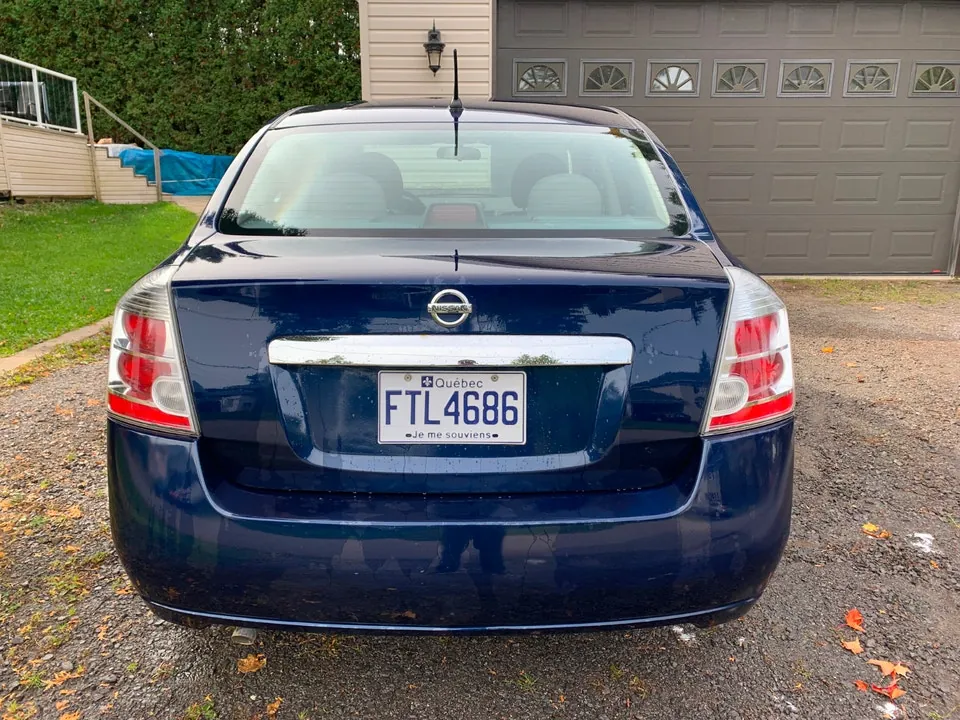 Nissan Sentra 2010 photo 5