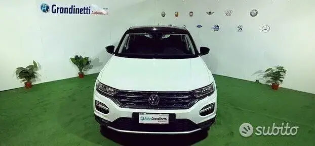 Volkswagen T-Roc 2019 photo 2