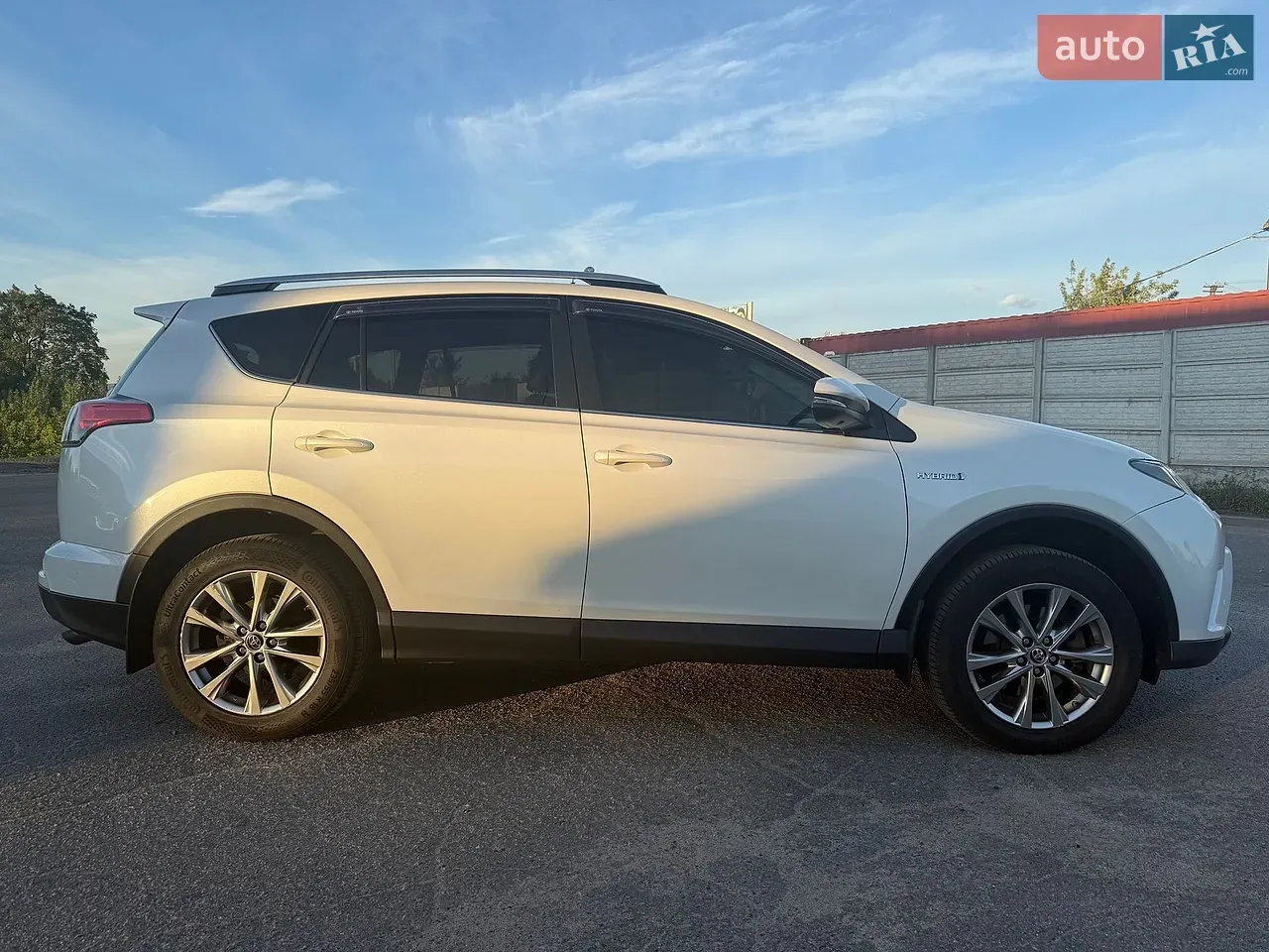 Toyota Rav4 2016 photo 3
