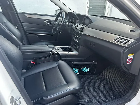 Mercedes-Benz E200 2014 photo 4