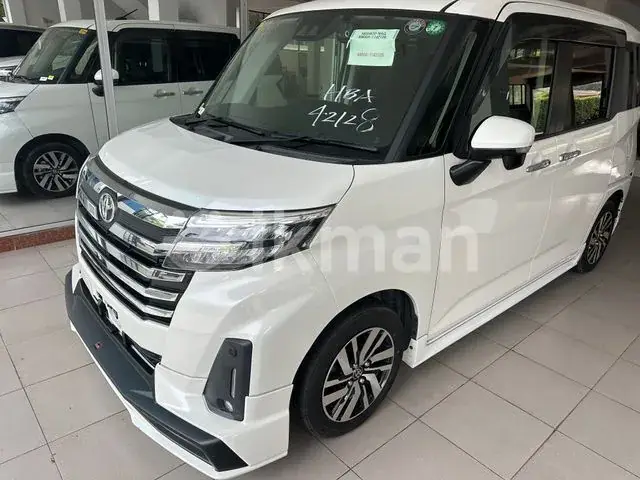 Toyota Roomy 2024 photo 2