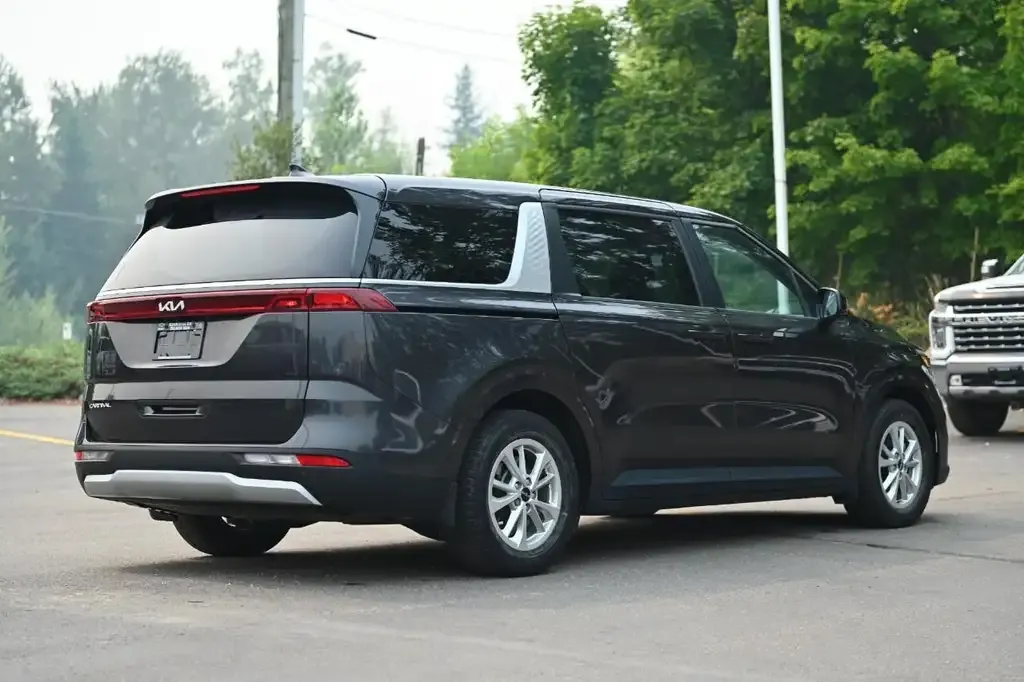 Kia Carnival 2023 photo 4