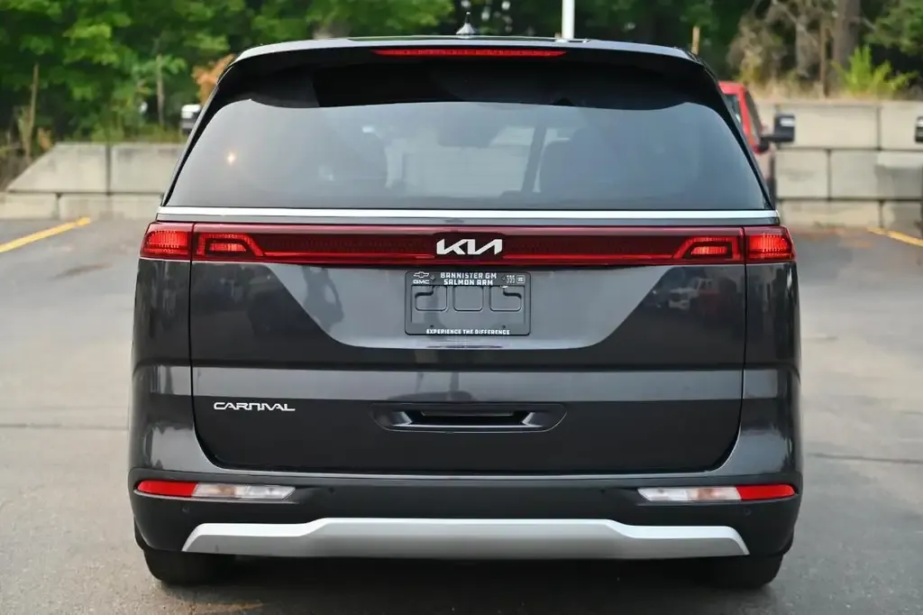 Kia Carnival 2023 photo 3