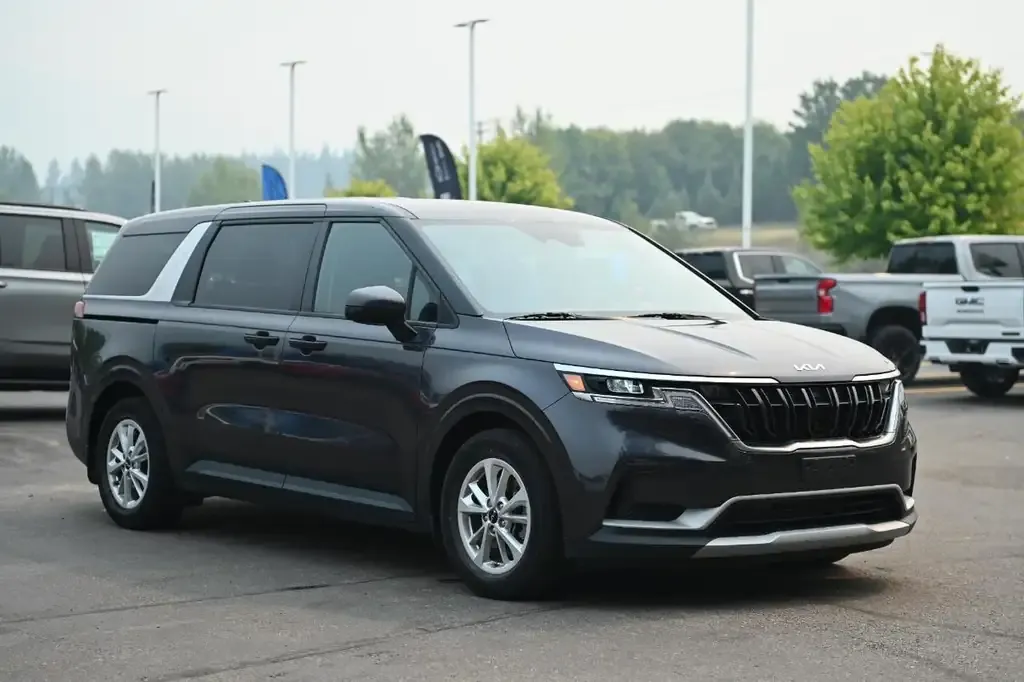 Kia Carnival 2023 photo 5