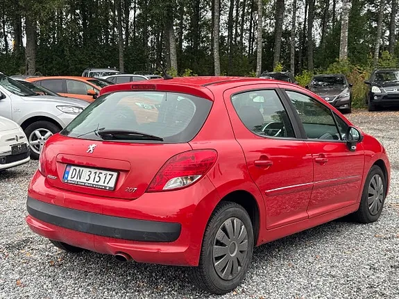 Peugeot 207 2009 photo 5