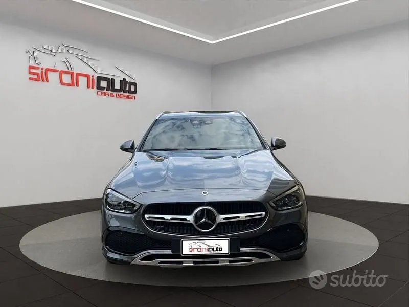 Mercedes-Benz Class C 2023 photo 2