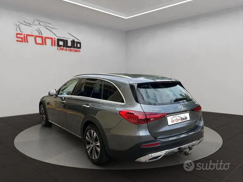 Mercedes-Benz Class C 2023 photo 5
