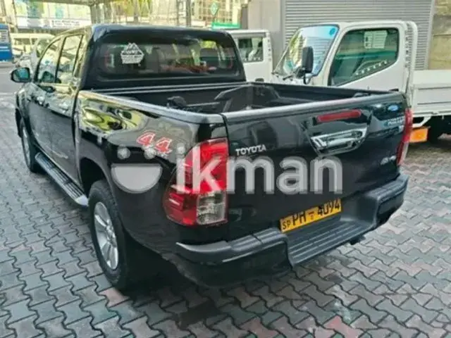 Toyota Hilux 2016 photo 2