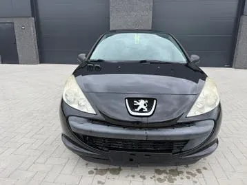 Peugeot 206 2011 photo 2