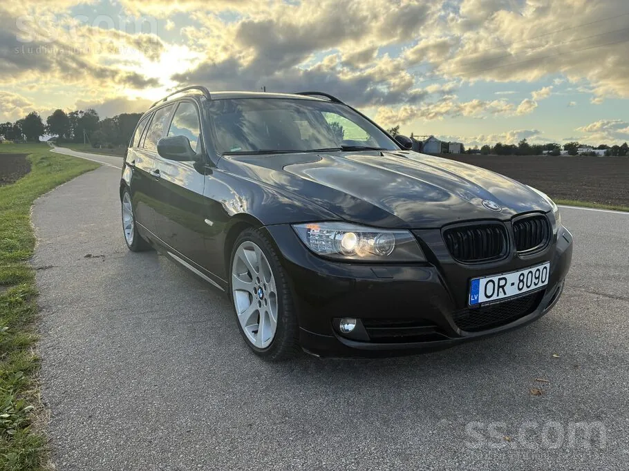 BMW 320D 2010 photo 4