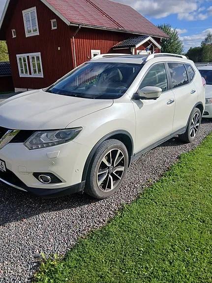 Nissan X-Trail 2016 photo 2