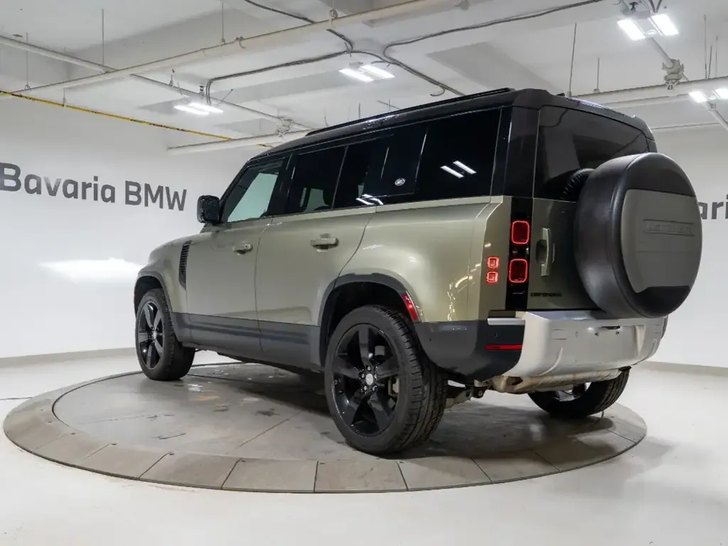 Land Rover Defender 2023 photo 3