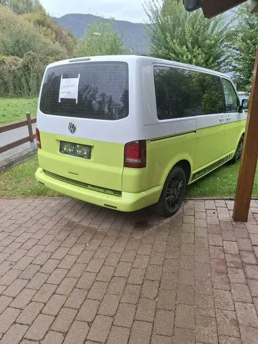 Volkswagen Bus 2010 photo 3