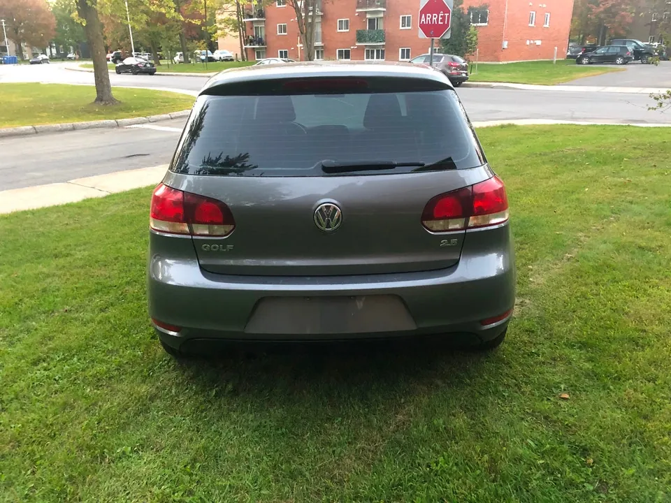 Volkswagen Golf 2011 photo 3