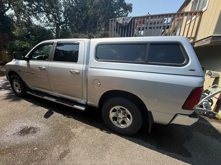 Dodge Ram 1500 2021 photo 3