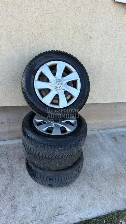 Mazda 3 2012 photo 2