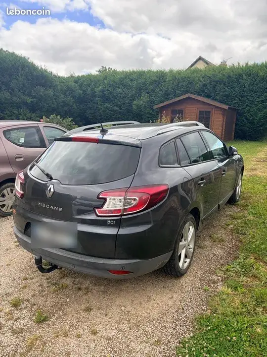 Renault Megane 2012 photo 2
