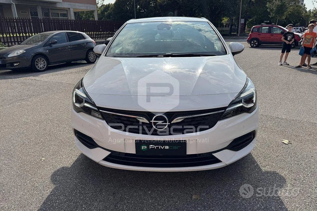 Opel Astra 2020 photo 2