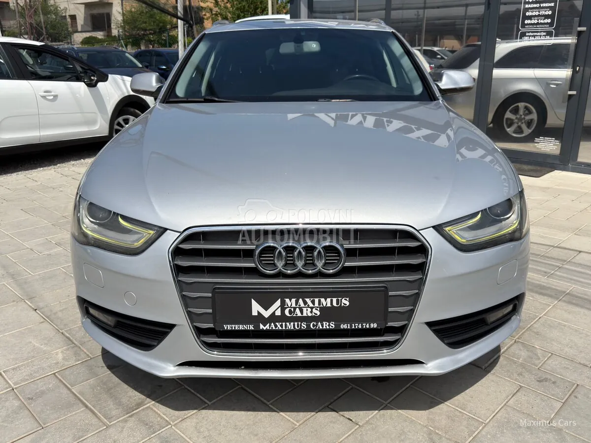 Audi A4 2012 photo 2