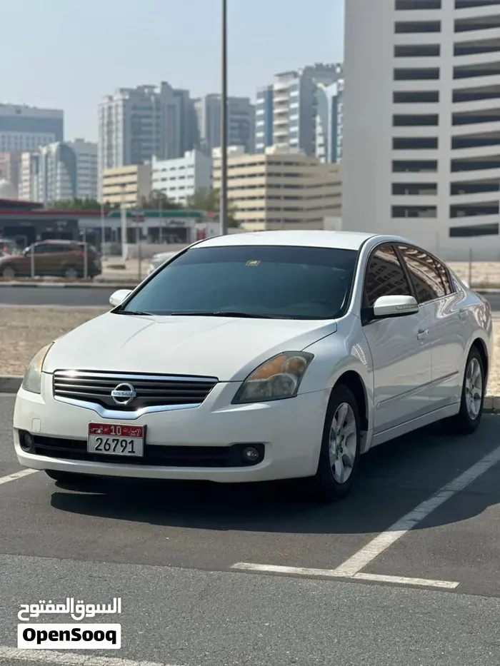 Nissan Altima 2009 photo 2