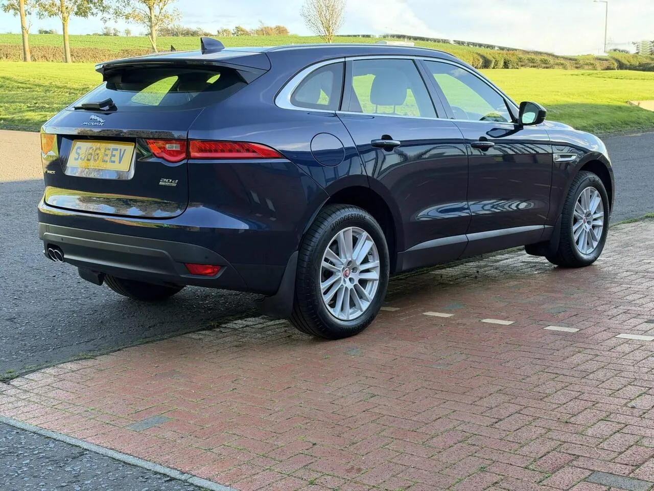 Jaguar F-Pace 2017 photo 3