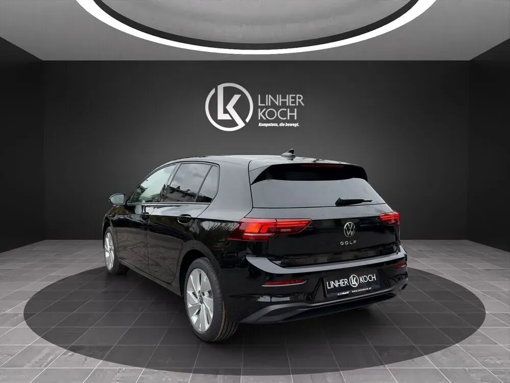 Volkswagen Golf photo 3