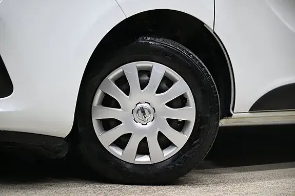Nissan Nv300 2019 photo 4