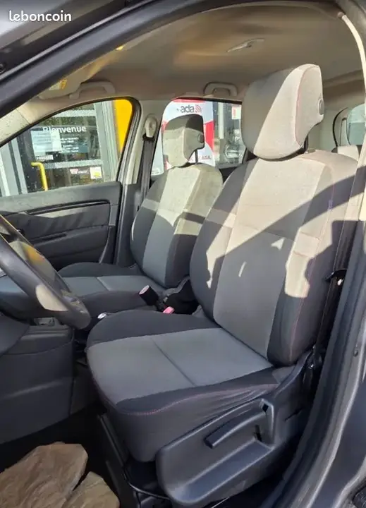 Renault Scenic 2015 photo 3
