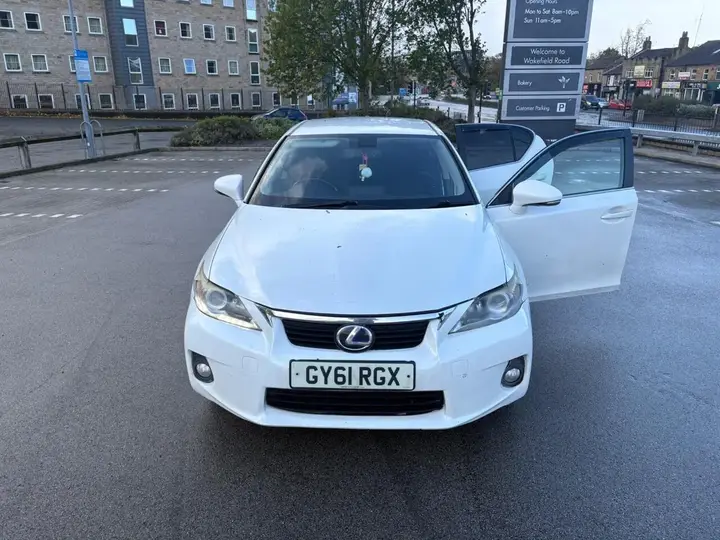Lexus Ct200H