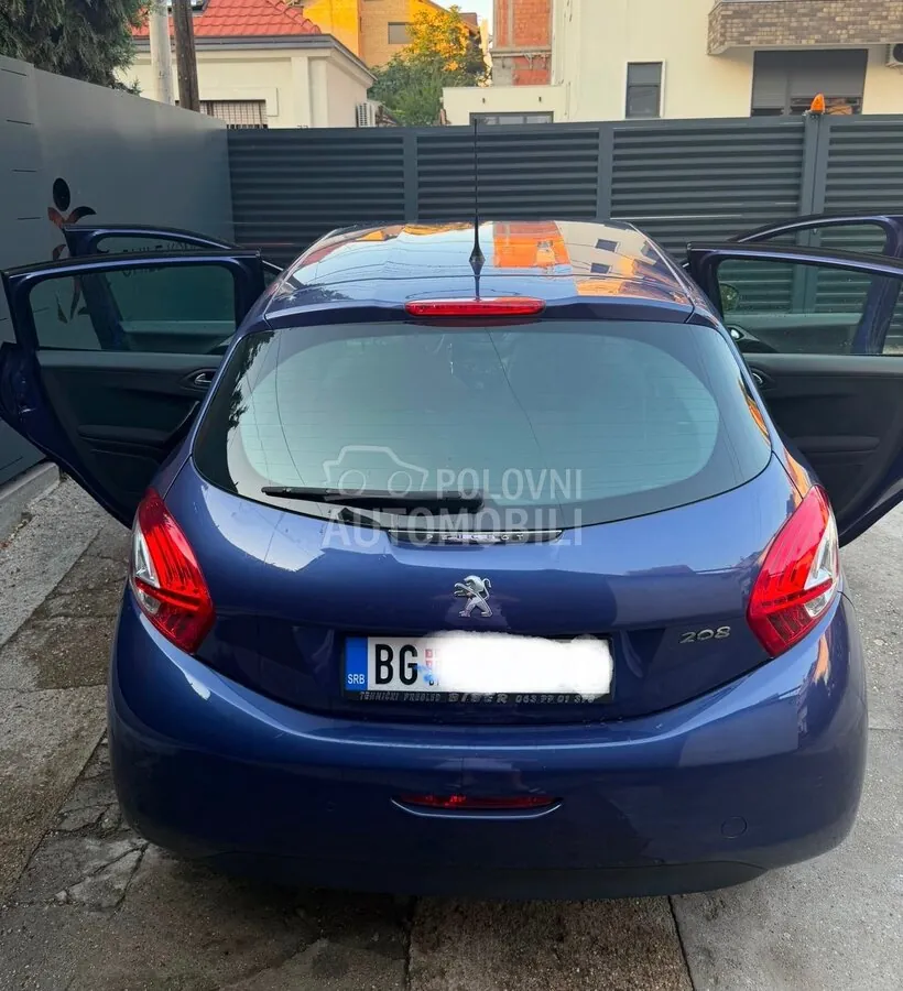 Peugeot 208 2012 photo 5
