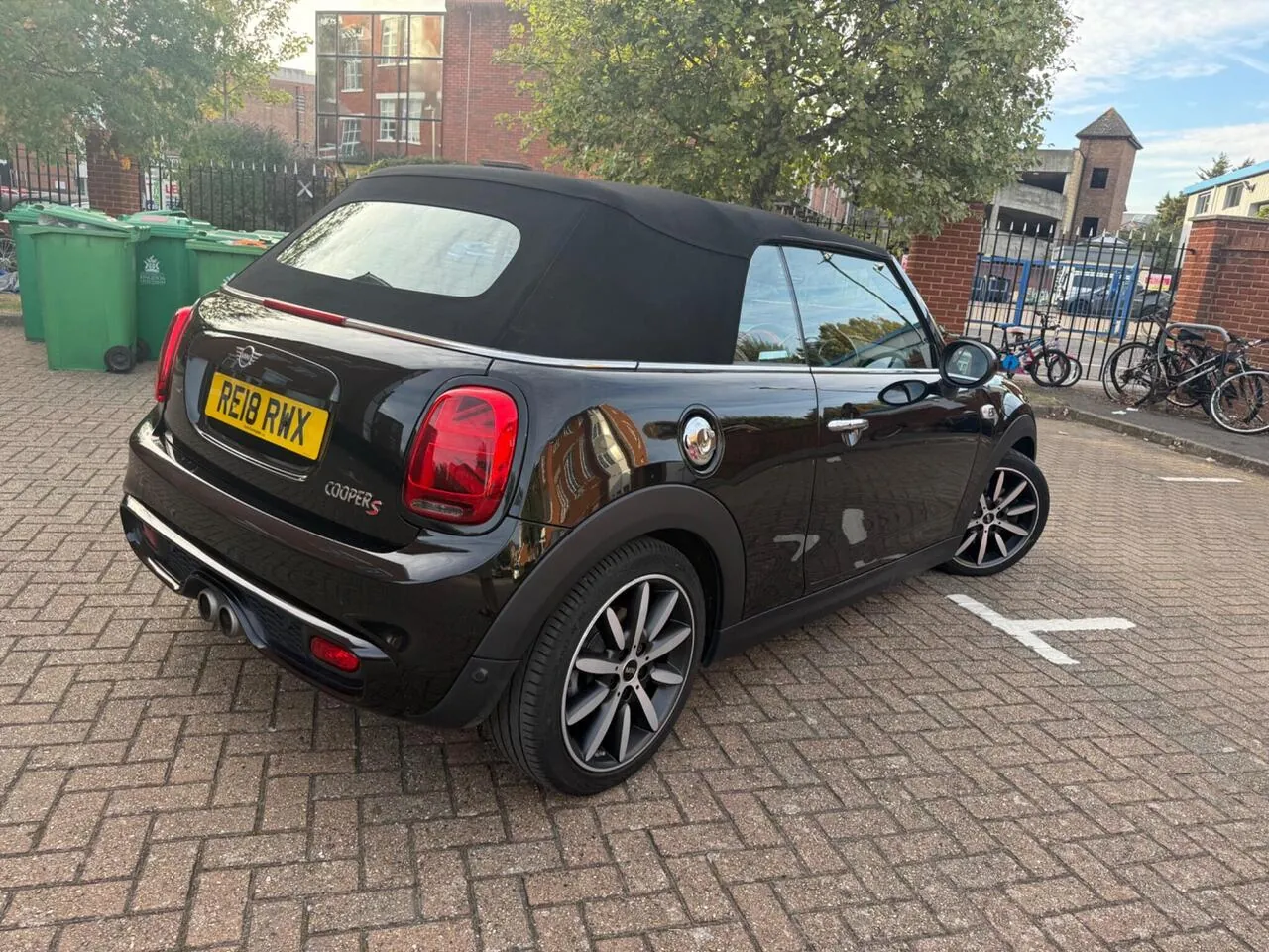Mini Convertible 2018 photo 5