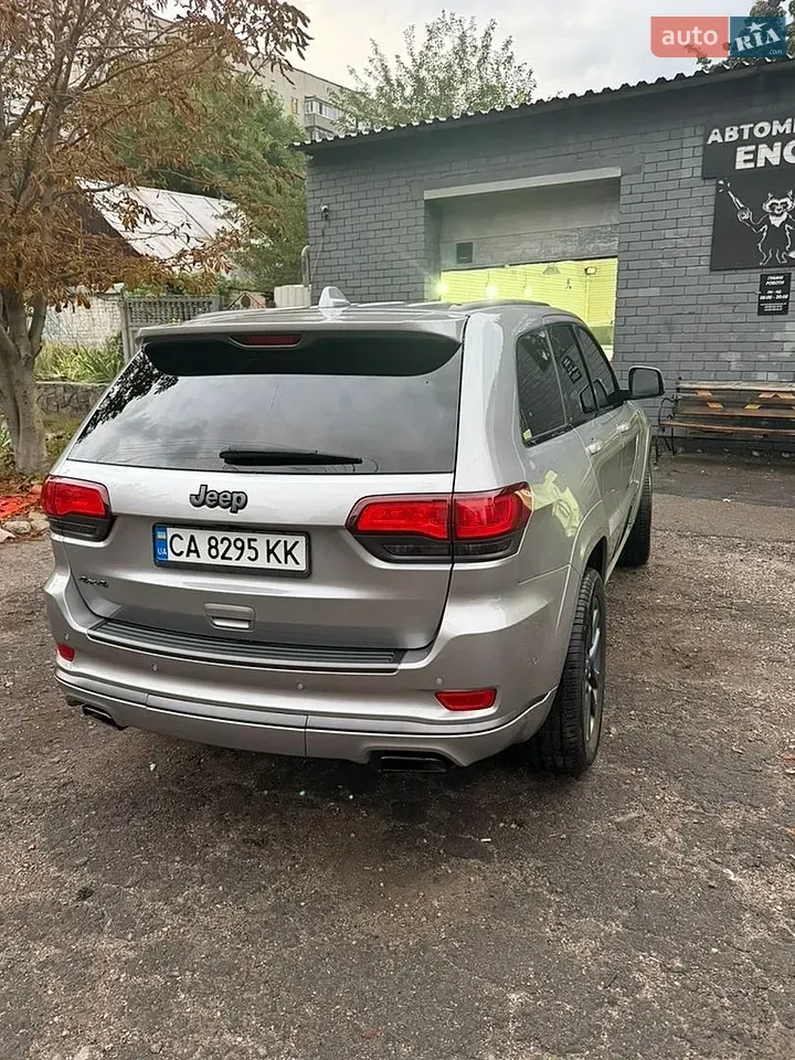 Jeep Grand Cherokee 2019 photo 3
