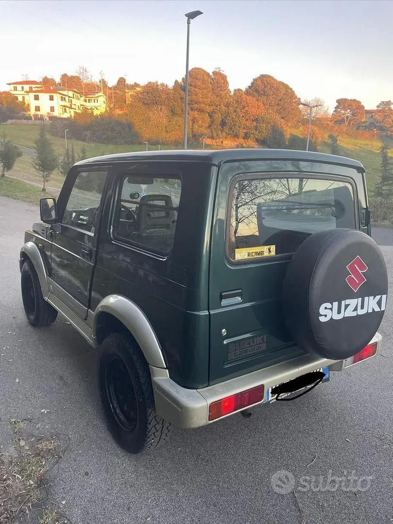 Suzuki Samurai